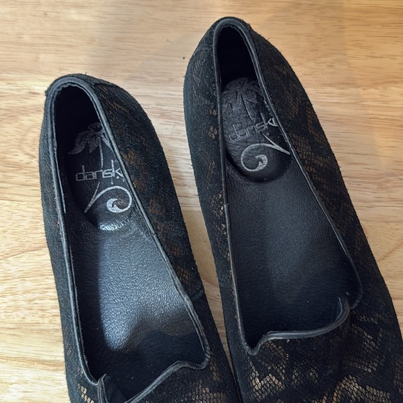 Dansko Olivia Black + Bronze Snakeprint Leather Flats Loafers Clogs 38/ 7.5-8 - Picture 2 of 8